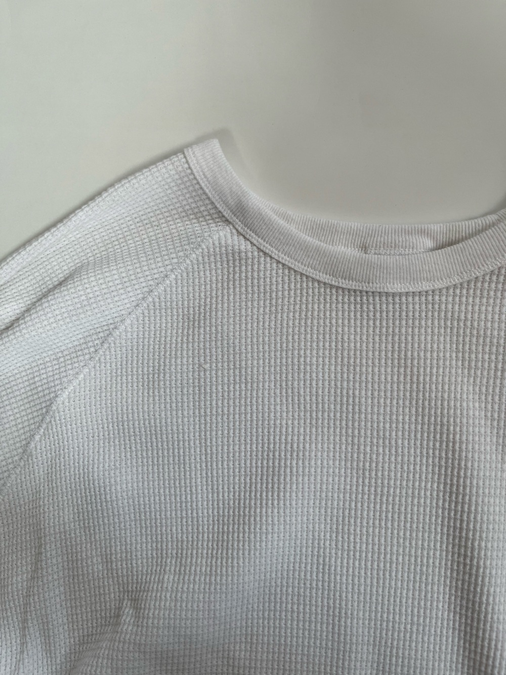 Aritzia TNA Ivory White Boyfriend Waffle Raglan Long Sleeve Relaxed Pullover - Picture 10 of 13